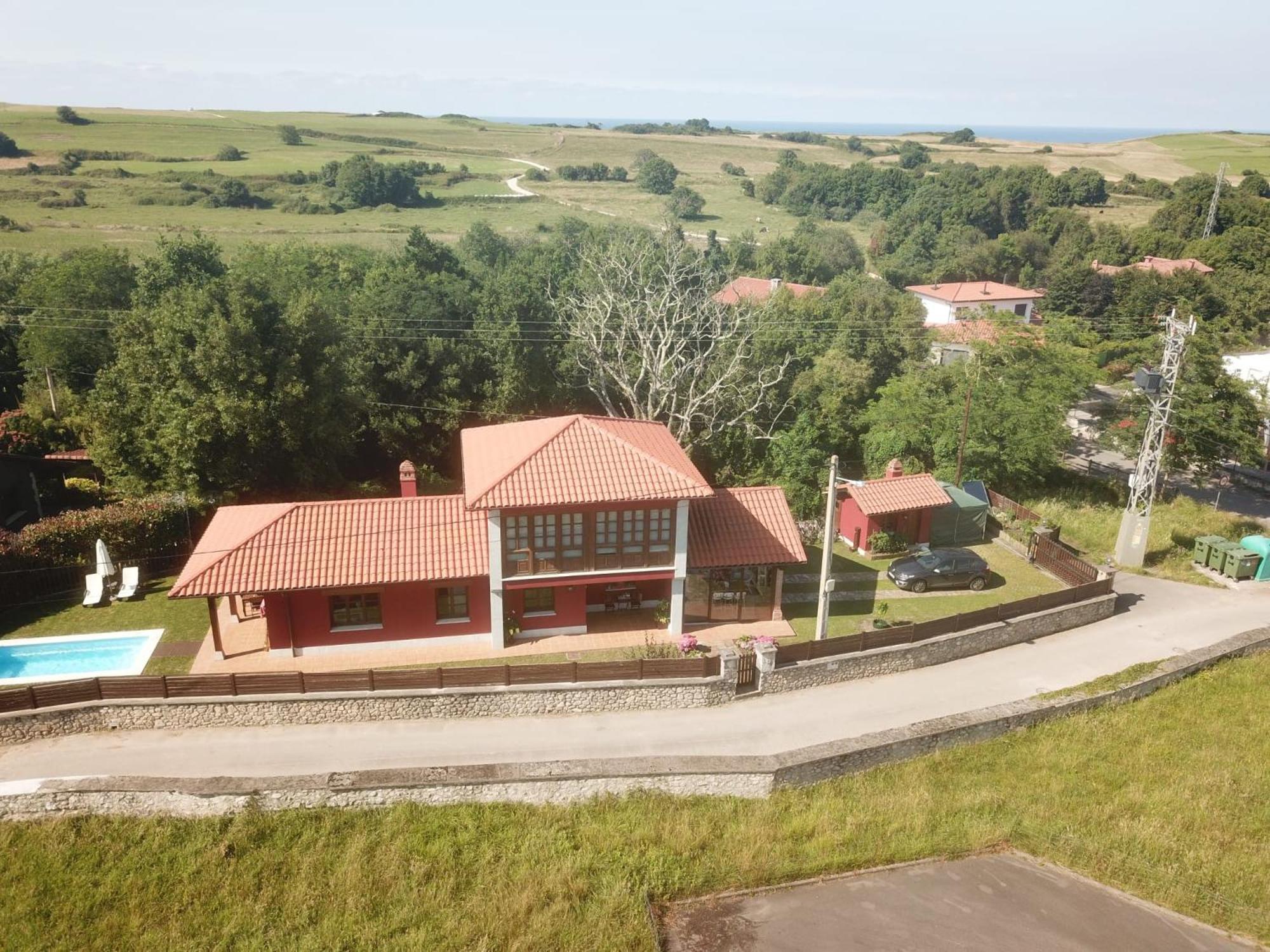 La Casa Roja Asturias Villa Hontoria Eksteriør bilde